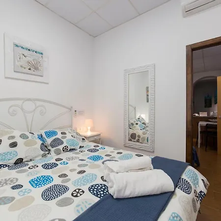 Casa Turistica Patio Cordobes - Parking Privado En La Juderia Cordoba