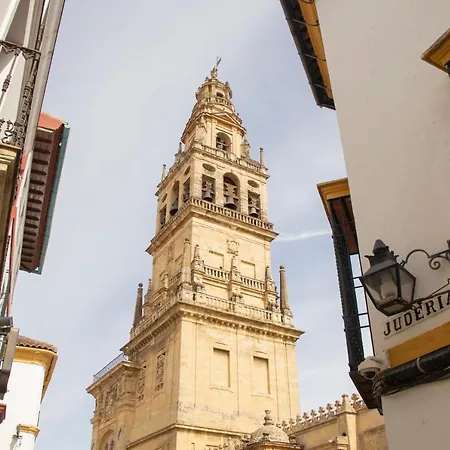 Casa Turistica Patio Cordobes - Parking Privado En La Juderia Cordoba