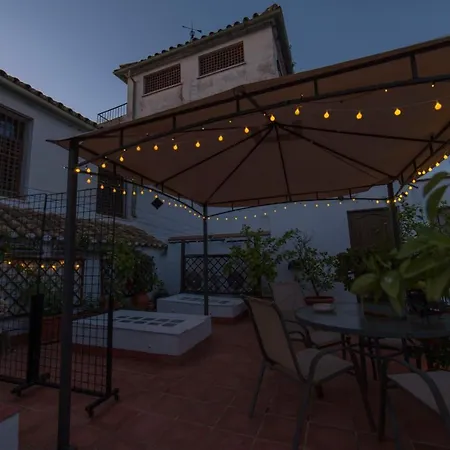Casa Turistica Patio Cordobes - Parking Privado En La Juderia * Cordoba